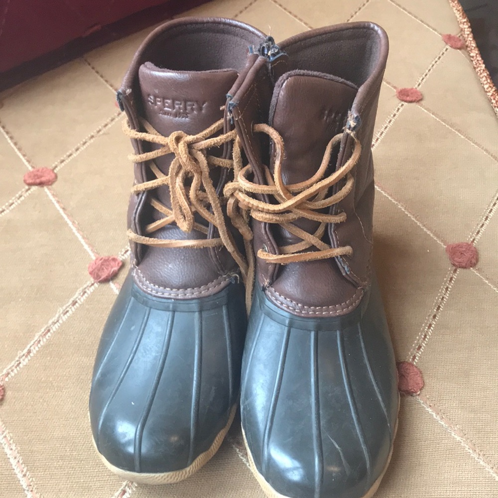 Girl’s Sperry Brown Saltwater Boot Size 3
